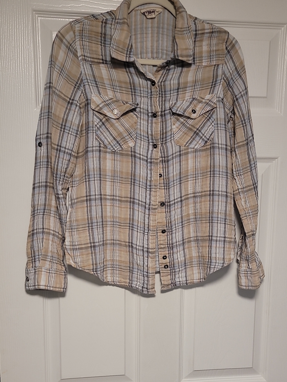 Hydraulic Beige and Blue Plaid Casual Button-Up Shirt